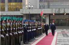 В Минске состоялась церемония официальной встречи Президента Азербайджана Ильхама Алиева (ФОТО)