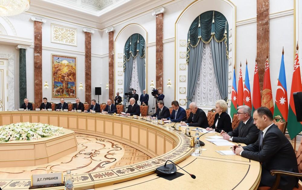 В Минске состоялась встреча президентов Азербайджана и Беларуси в расширенном составе (ФОТО)