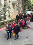 Воспитанники детсада и школьники посадили около 110 деревьев в Баку (ФОТО)