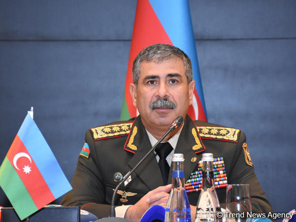 Министр обороны Азербайджана будет наблюдать за заключительным этапом учений "Зима-2021"  в Карсе