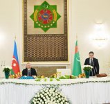 От имени Президента Туркменистана дан официальный прием в честь Президента Азербайджана (ФОТО) (версия 2)
