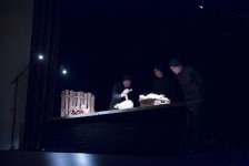 Ни одного "человеческого" слова на спектакле в Баку (ФОТО)