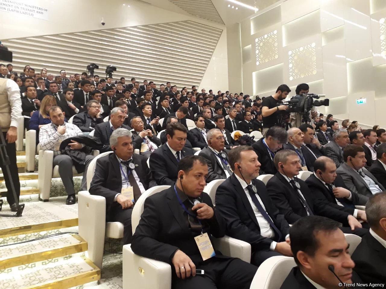 Discussions on Lapis Lazuli project underway in Turkmenistan's Avaza (PHOTO)