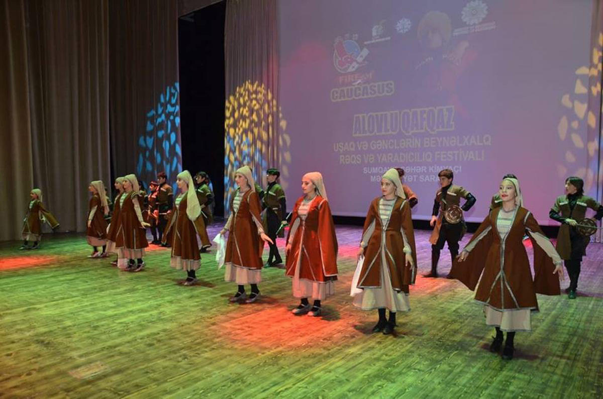 В Сумгайыте зажгли огни Кавказа (ФОТО)