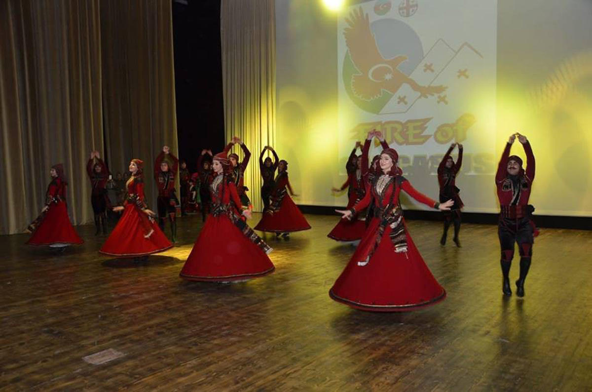 В Сумгайыте зажгли огни Кавказа (ФОТО)