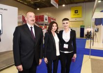 Президент Ильхам Алиев и Первая леди Мехрибан Алиева ознакомились с выставкой «Bakutel-2018» (ФОТО)