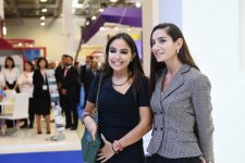 Президент Ильхам Алиев и Первая леди Мехрибан Алиева ознакомились с выставкой «Bakutel-2018» (ФОТО)
