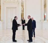 Президент Ильхам Алиев принял верительные грамоты послов ряда стран (ФОТО)