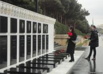 Потомки брата Узеира Гаджибейли из Франции почтили память азербайджанских шехидов (ФОТО)