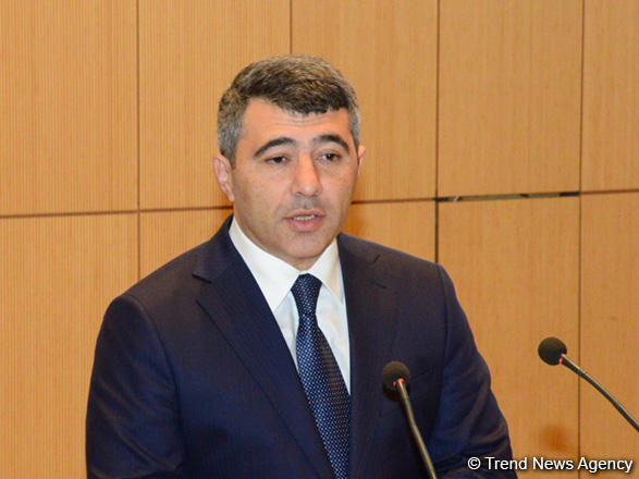 Инам Керимов: Для развития интенсивного фруктового садоводства установлены субсидии в размере 800 манатов