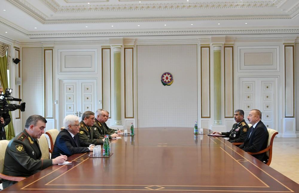 President Aliyev receives Russian top military chief