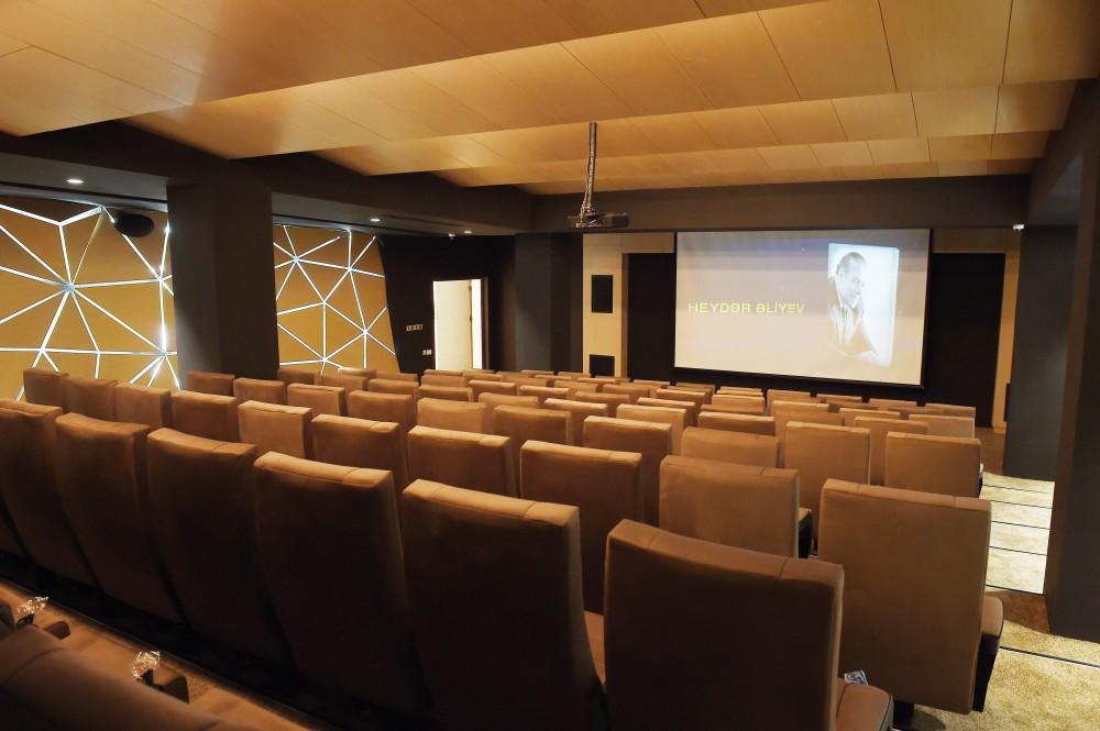 Azerbaijani president inaugurates Youth Center (PHOTO)