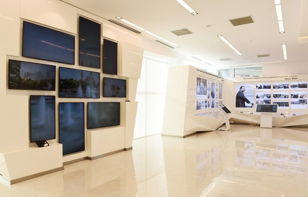 Azerbaijani president inaugurates Youth Center (PHOTO)