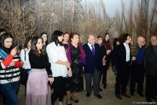 YARAT представил выставку грузинского художника Важико Чачхиани "Мухи кусаются к дождю" (ФОТО)