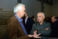 YARAT представил выставку грузинского художника Важико Чачхиани "Мухи кусаются к дождю" (ФОТО)