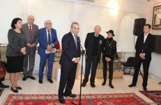 В честь 90-летия Таира Салахова VTB Bank (Азербайджан) презентовал календарь 2019 года с картинами мастера (ФОТО)