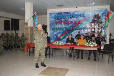 Эльнур Мамедов поздравил с Новым годом военнослужащих (ФОТО)
