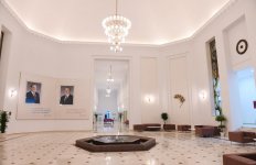 Президент Ильхам Алиев и Первая леди Мехрибан Алиева ознакомились с условиями после капитальной реконструкции в НИИ медицинской реабилитации в Баку (ФОТО)