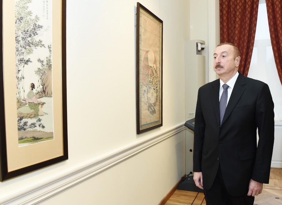 Президент Ильхам Алиев и Первая леди Мехрибан Алиева приняли участие в открытии третьего корпуса Национального музея искусств Азербайджана (ФОТО) (версия 2)