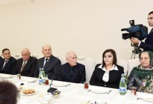 Президент Ильхам Алиев и Первая леди Мехрибан Алиева приняли участие в открытии жилого комплекса для семей вынужденных переселенцев (ФОТО) (версия 2)