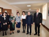 Президент Ильхам Алиев и Первая леди Мехрибан Алиева приняли участие в открытии жилого комплекса для семей вынужденных переселенцев (ФОТО) (версия 2)