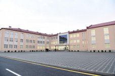 Президент Ильхам Алиев и Первая леди Мехрибан Алиева приняли участие в открытии жилого комплекса для семей вынужденных переселенцев (ФОТО) (версия 2)