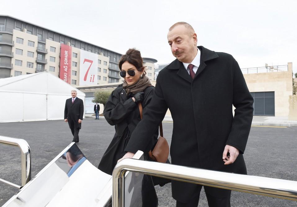 Президент Ильхам Алиев и Первая леди Мехрибан Алиева ознакомились с проделанной и предстоящей работой в “Баку Белый город” (ФОТО)