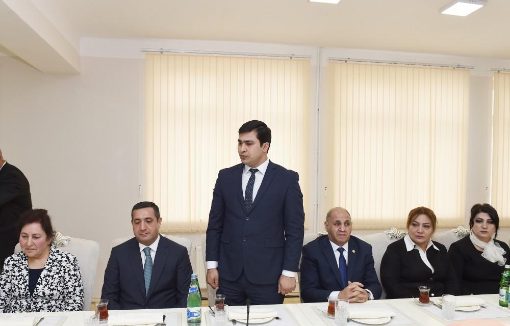 Президент Ильхам Алиев и Первая леди Мехрибан Алиева приняли участие в открытии жилого комплекса для семей вынужденных переселенцев (ФОТО) (версия 2)