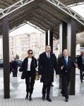 Президент Ильхам Алиев и Первая леди Мехрибан Алиева ознакомились с условиями после реконструкции в парке отдыха в жилом массиве Ени Ясамал (ФОТО)