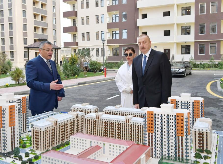 Azerbaijani president, first lady attend opening of residential complex for refugees, IDPs in Sumgait (PHOTO)
