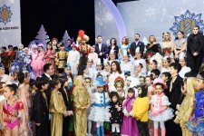 Первый вице-президент Мехрибан Алиева приняла участие в традиционном праздничном веселье для детей (ФОТО)