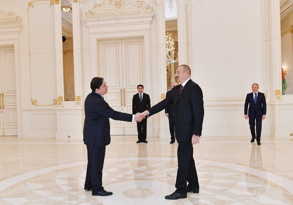 President Aliyev receives credentials of incoming Saudi Arabian and Brazilian ambassadors (PHOTO)