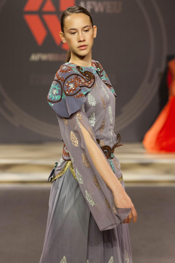 Красочные коллекции Гюльнары Халиловой очаровали AFWEU Fashion Week Istanbul (ФОТО)