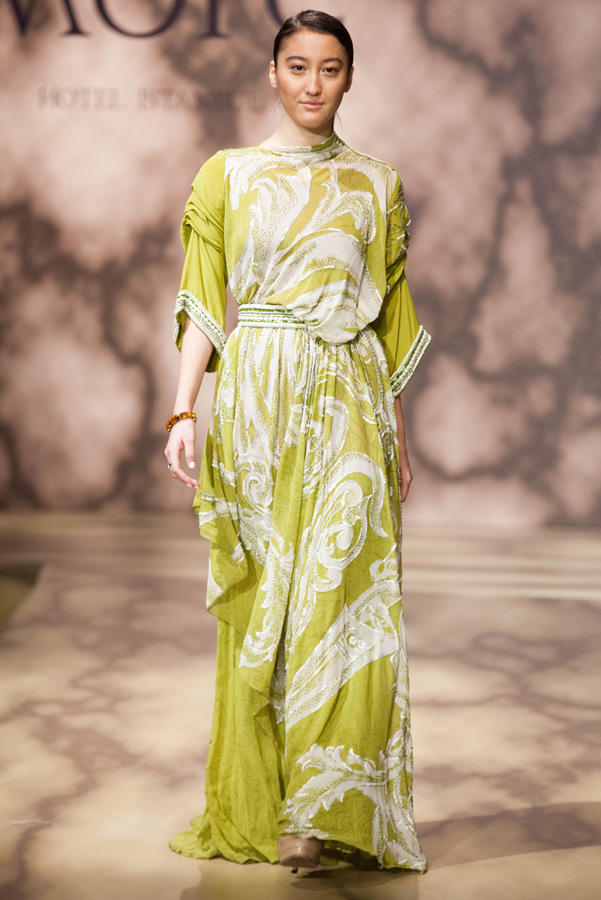 Красочные коллекции Гюльнары Халиловой очаровали AFWEU Fashion Week Istanbul (ФОТО)