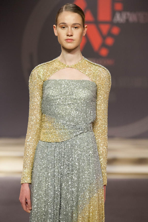Красочные коллекции Гюльнары Халиловой очаровали AFWEU Fashion Week Istanbul (ФОТО)