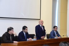 В центральной штаб-квартире правящей партии Азербайджана состоялась демонстрация фильма, посвященного борьбе с религиозным радикализмом (ФОТО)
