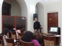 "Полет" над Баку и любовь с первого взгляда украинской художницы и искусствоведа (ФОТО)