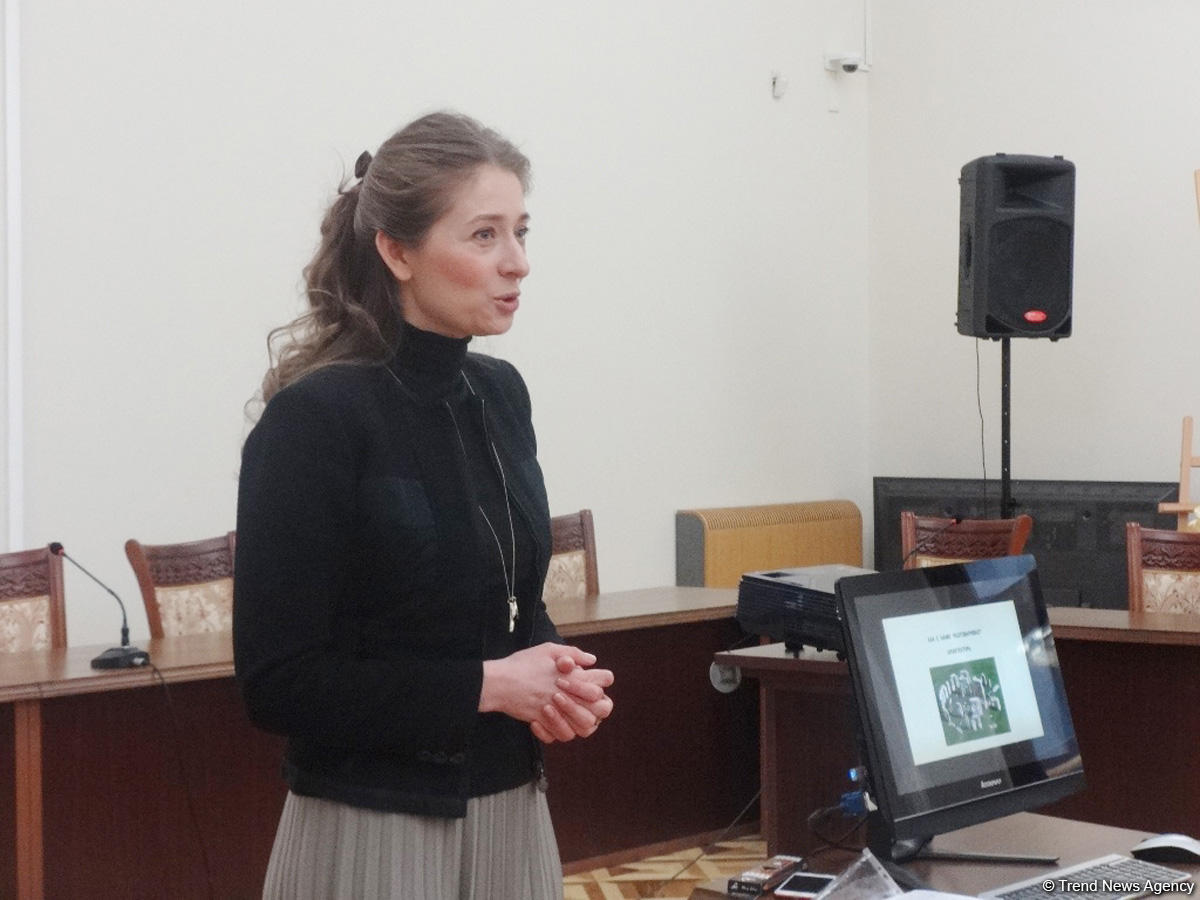 "Полет" над Баку и любовь с первого взгляда украинской художницы и искусствоведа (ФОТО)