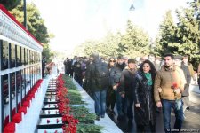 Общественность Азербайджана чтит светлую память жертв трагедии 20 января (ФОТО)