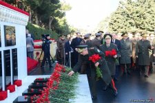 Общественность Азербайджана чтит светлую память жертв трагедии 20 января (ФОТО)