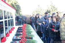 Общественность Азербайджана чтит светлую память жертв трагедии 20 января (ФОТО)
