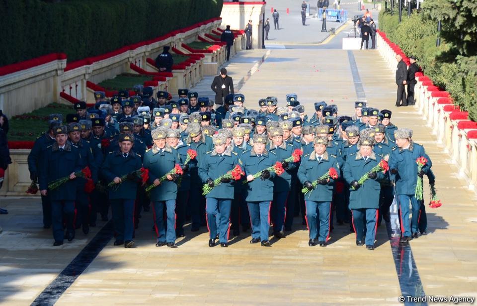 Общественность Азербайджана чтит светлую память жертв трагедии 20 января (ФОТО)