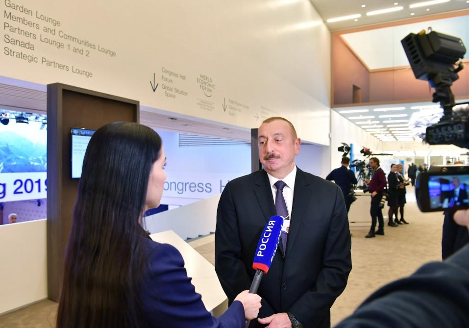 Президент Ильхам Алиев в Давосе дал интервью телеканалу "Россия 1" (ФОТО)
