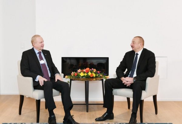 Azerbaijani president meets BP CEO (PHOTO)