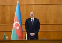 Президент Ильхам Алиев и Первая леди Мехрибан Алиева встретились с семьями шехидов (ФОТО) (версия 3)