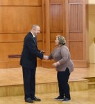 Президент Ильхам Алиев и Первая леди Мехрибан Алиева встретились с семьями шехидов (ФОТО) (версия 3)