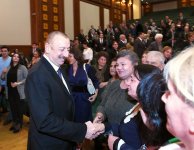 Президент Ильхам Алиев и Первая леди Мехрибан Алиева встретились с семьями шехидов (ФОТО) (версия 3)