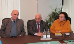 В Баку презентовали книгу "Россия глазами зарубежных журналистов" (ФОТО)