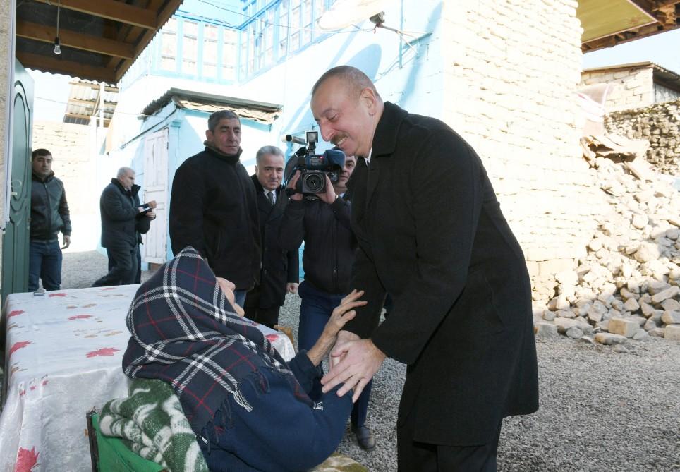 Президент Ильхам Алиев побывал в Шамахе, где произошло землетрясение (ФОТО)