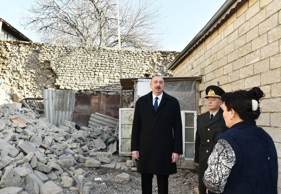 Президент Ильхам Алиев побывал в Шамахе, где произошло землетрясение (ФОТО)